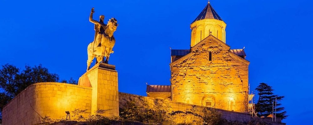 Тбилиси: Апартаменты в пер. Вахтанга Котетишвили, 3, кв. 3
