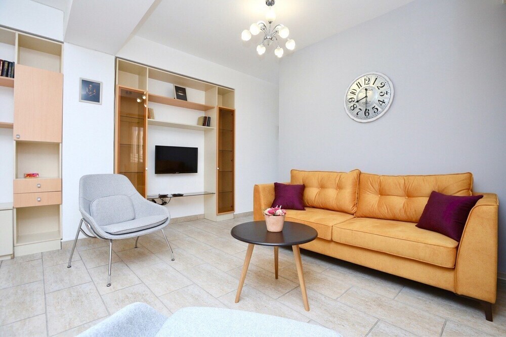Stay Inn on Pavstos Buzand street 53-55 — фото 5
