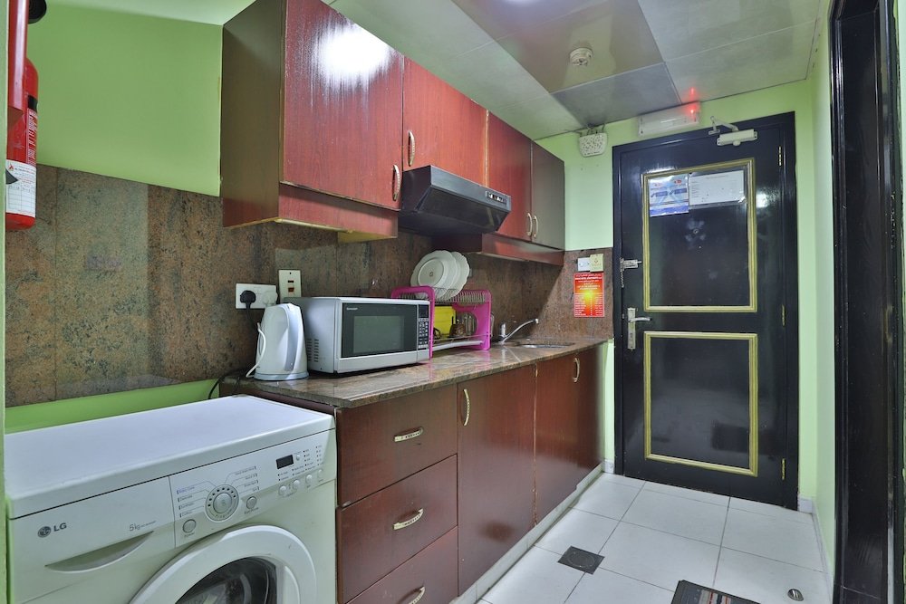 Дубай: Oyo 261 Remas Apartment