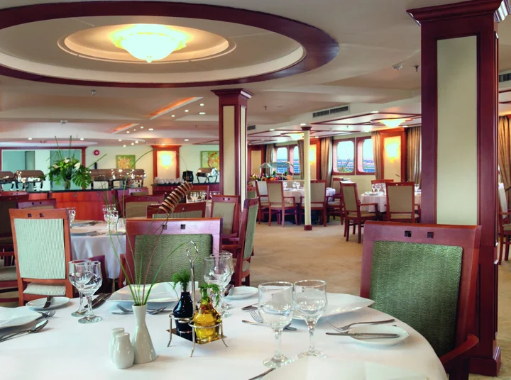 Луксор: Mövenpick Royal Lotus Nile Cruise, Every Monday Four Nights From Luxor, Every Friday Three Nights From Aswan - Including Excursions & Sightseeing