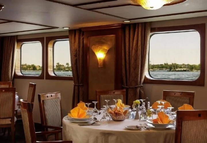 Луксор: Mövenpick Royal Lotus Nile Cruise, Every Monday Four Nights From Luxor, Every Friday Three Nights From Aswan - Including Excursions & Sightseeing