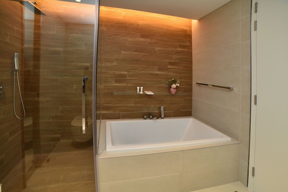 Дубай: 4BR Apt on Bluewater Island