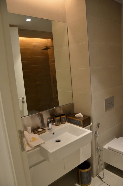 Дубай: 4BR Apt on Bluewater Island