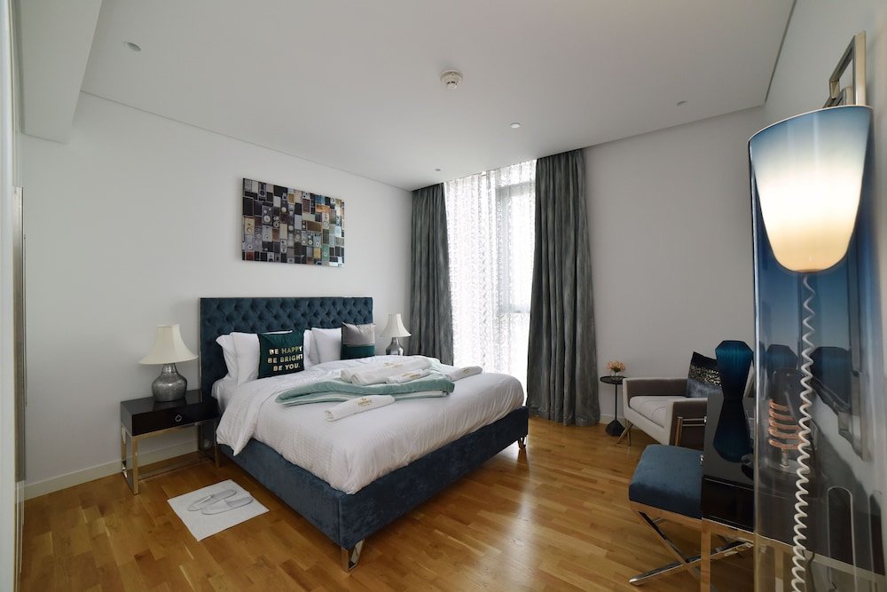 Дубай: 4BR Apt on Bluewater Island