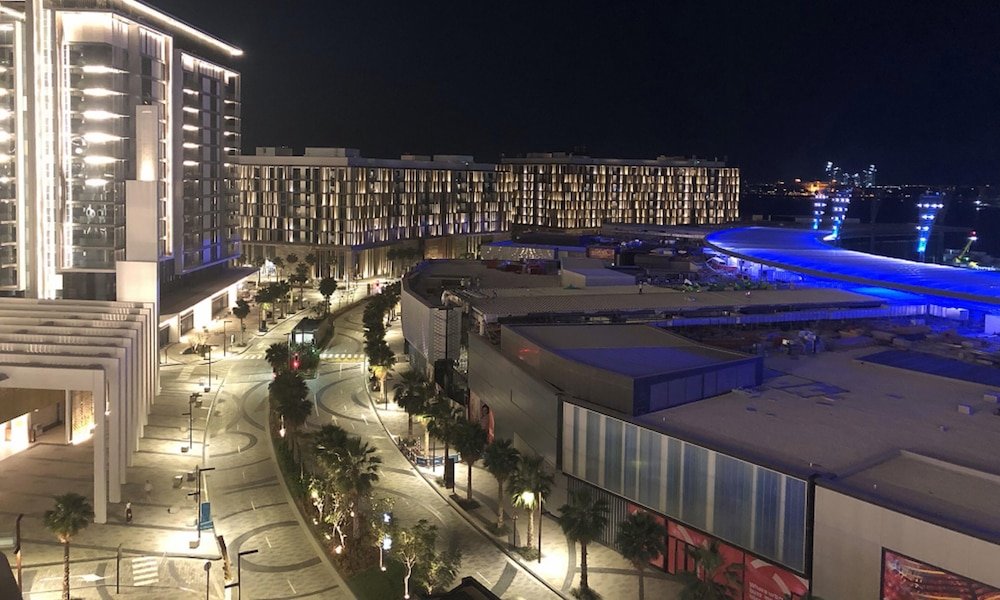 Дубай: 4BR Apt on Bluewater Island