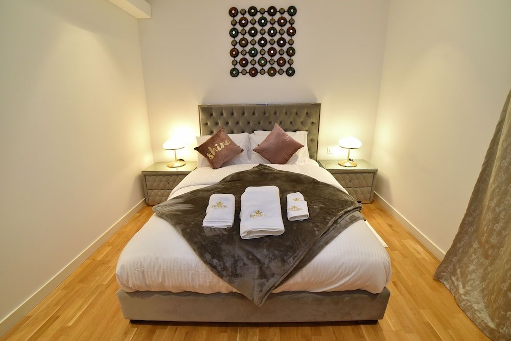 Дубай: 4BR Apt on Bluewater Island