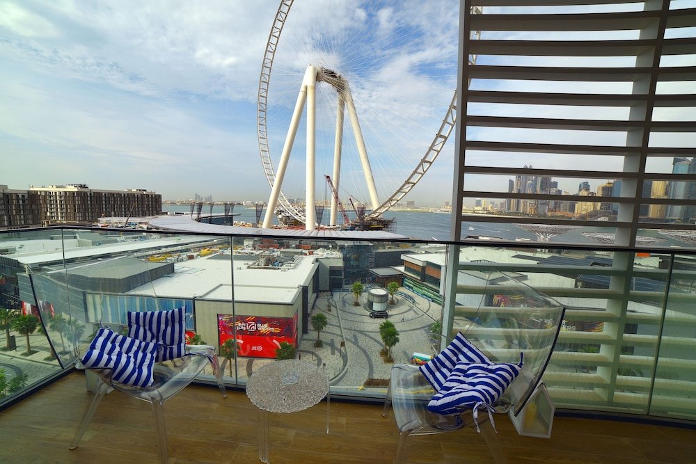 Дубай: 4BR Apt on Bluewater Island