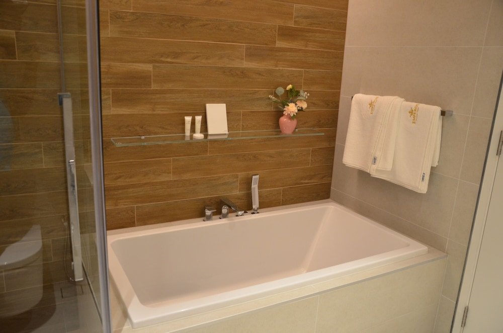 Дубай: 4BR Apt on Bluewater Island