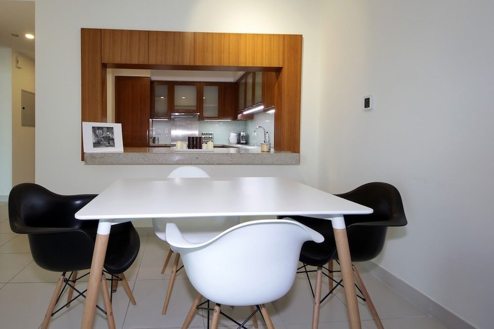 Дубай: New Arabian Holiday Homes Tnaro