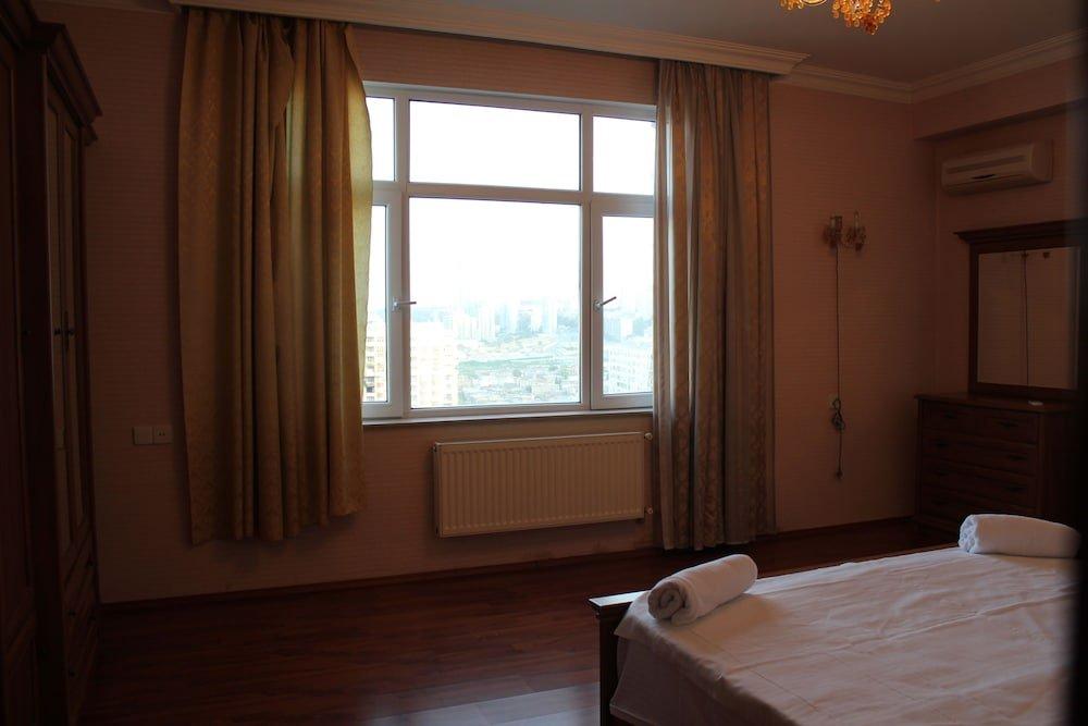 Баку: Apartment on Murtuza Mukhtarov 179
