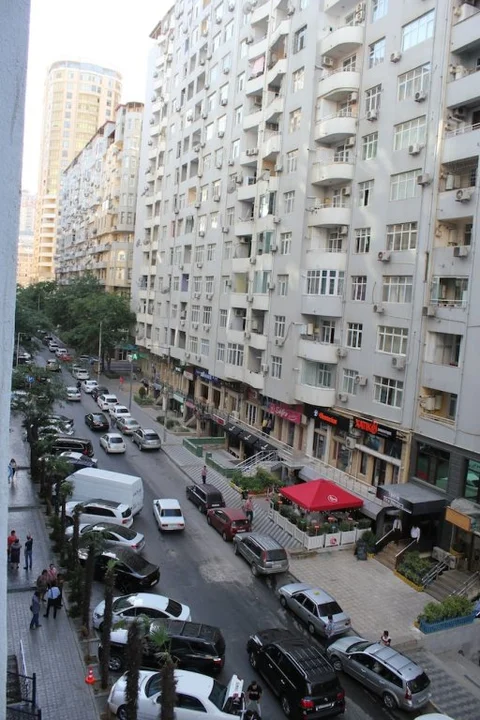 Баку: Apartment on Mahammad Nakhchivani 14