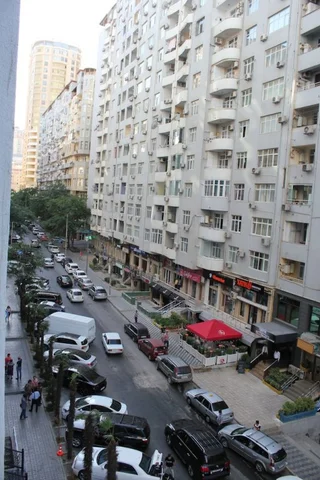 Баку: Apartment on Mahammad Nakhchivani 14