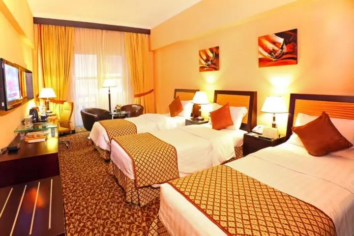 Дубай: Dorus Hotel
