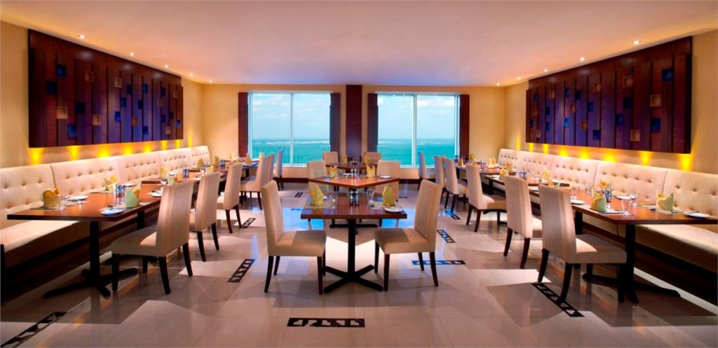 Дубай: Grand Stay Hotel