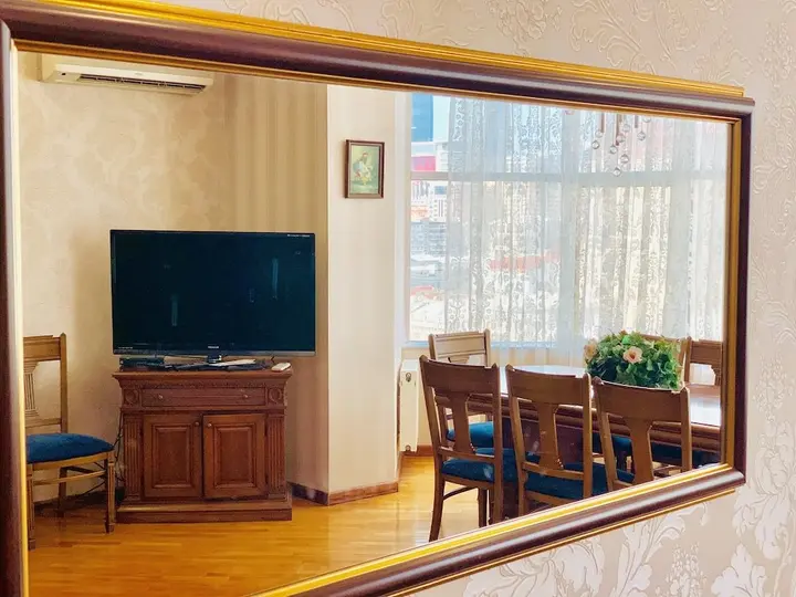 Баку: Cosy Apartment With 3Bdr And 2 Bth