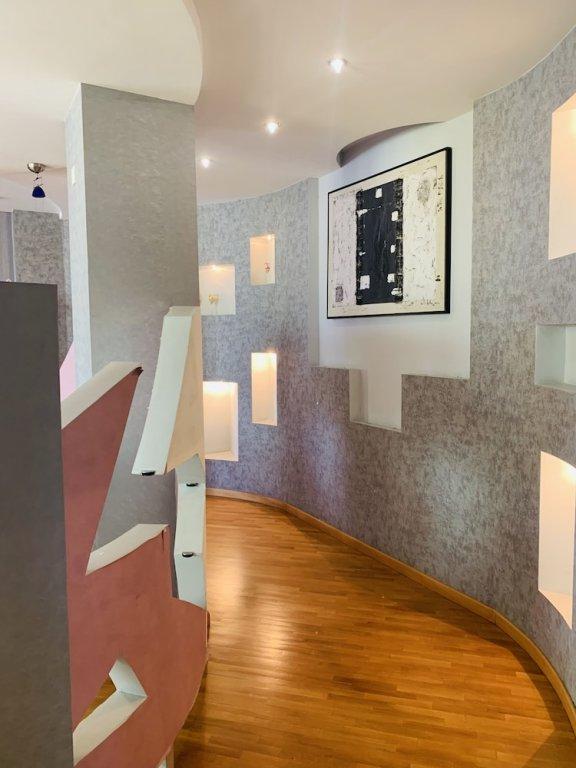 Баку: Panoramic Apartments 200 M2 Of Space