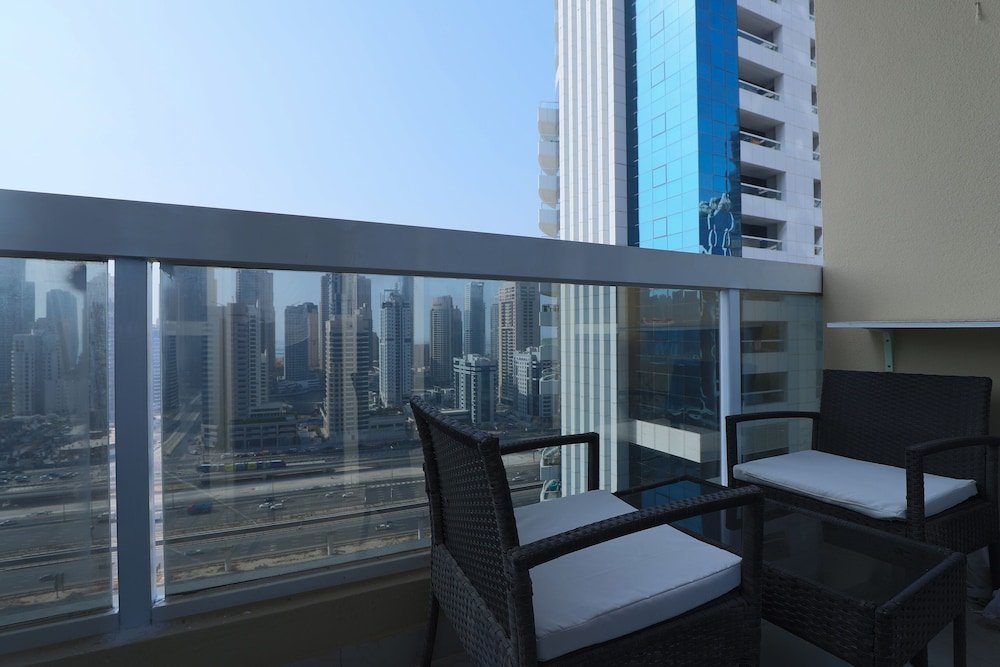 Дубай: OYO Home 301 2BHK Dubai Gate 1 JLT