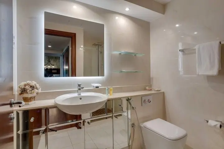 Дубай: Uniquely Designed Apartment Dubai Marina Views