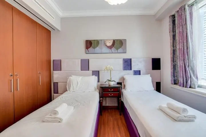 Дубай: Uniquely Designed Apartment Dubai Marina Views