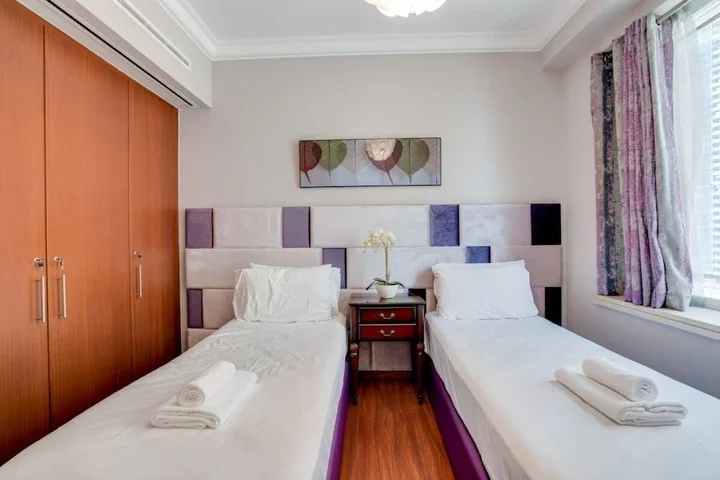 Дубай: Uniquely Designed Apartment Dubai Marina Views