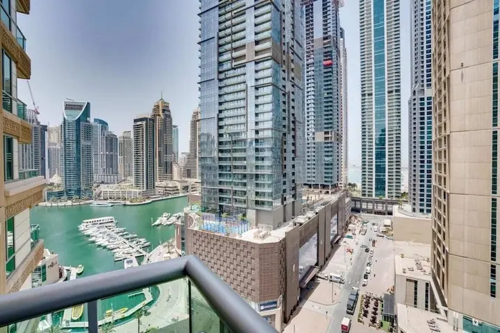 Дубай: Uniquely Designed Apartment Dubai Marina Views