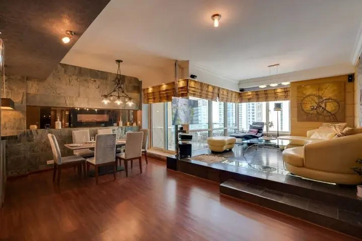 Дубай: Uniquely Designed Apartment Dubai Marina Views