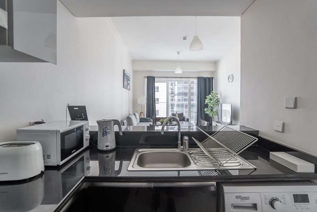 Дубай: Dubai Marina beautiful apartment with water view