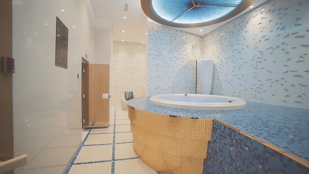 Дубай: Dubai Marina beautiful apartment with water view