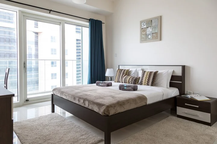 Дубай: Dubai Marina beautiful apartment with water view