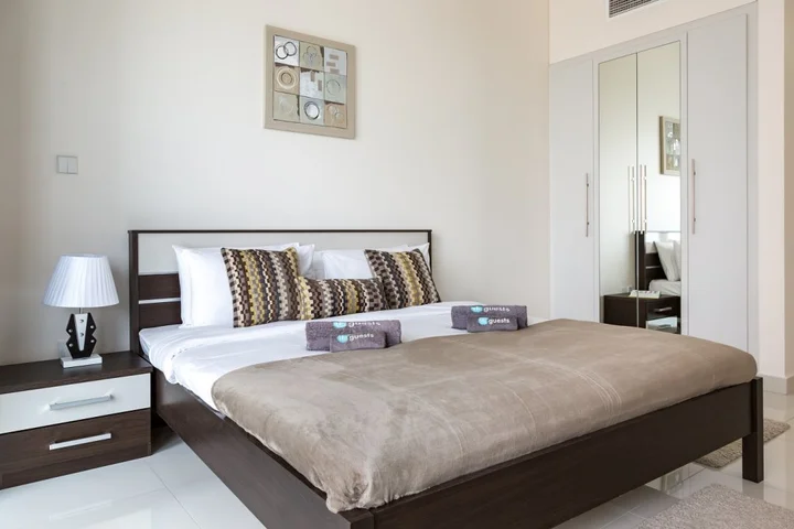 Дубай: Dubai Marina beautiful apartment with water view