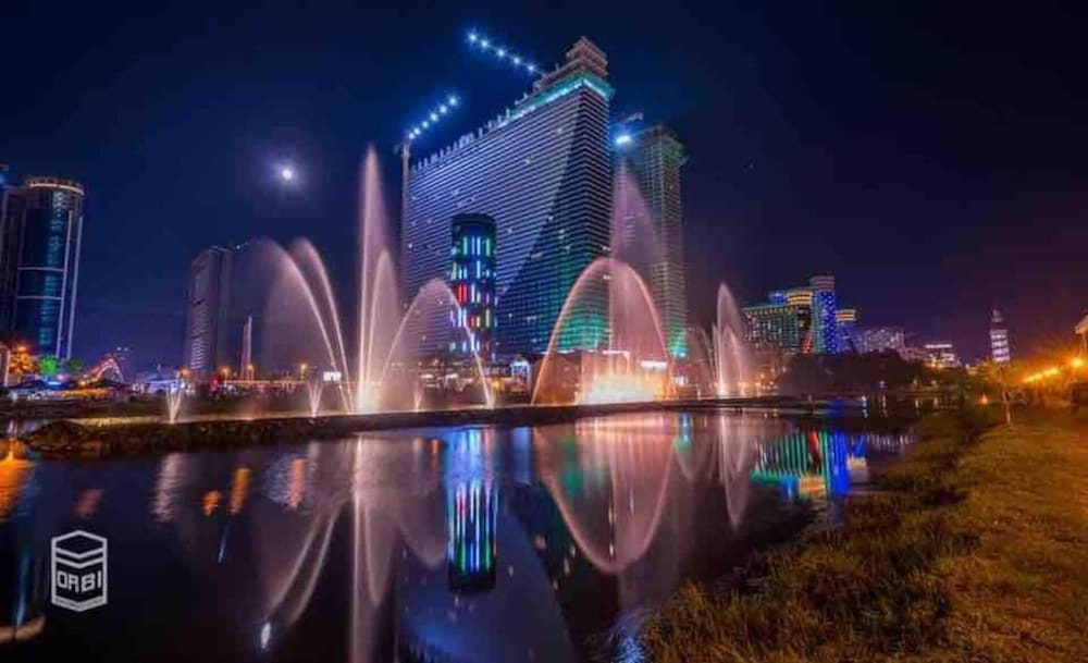 Батуми: Апартаменты Orbi City Batumi с видом на море