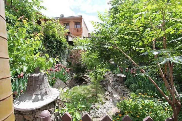 Ереван: Guest House Druzhba