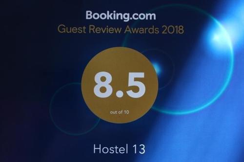 Деканашвилеби: Hostel 13