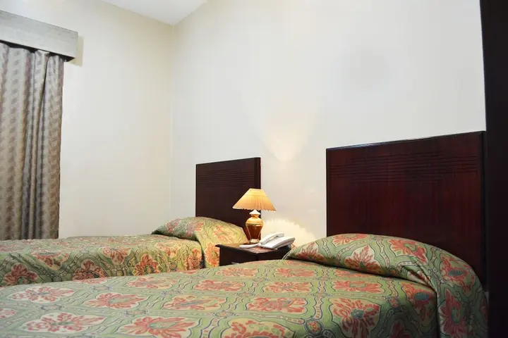 Дубай: Galaxy Plaza Hotel