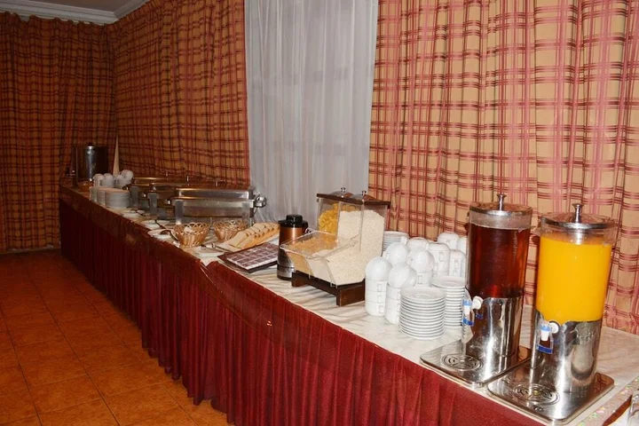 Дубай: Galaxy Plaza Hotel