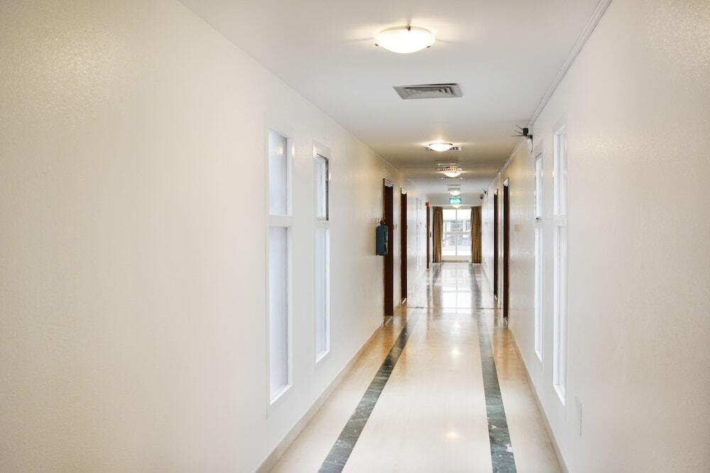 Дубай: Galaxy Plaza Hotel