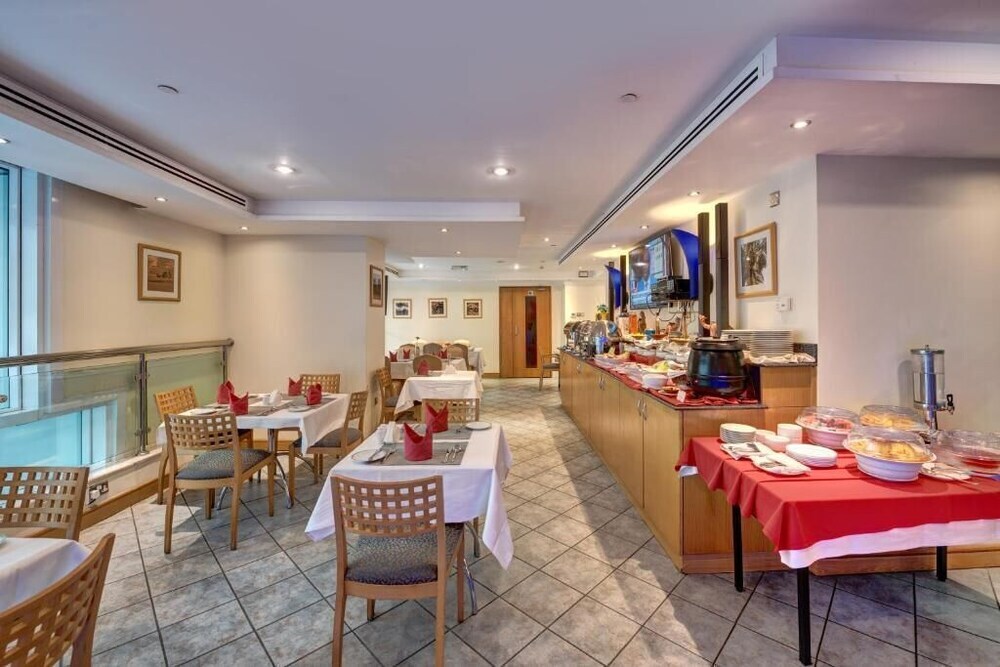 Абу-Даби: Al Nakheel Hotel Apartments