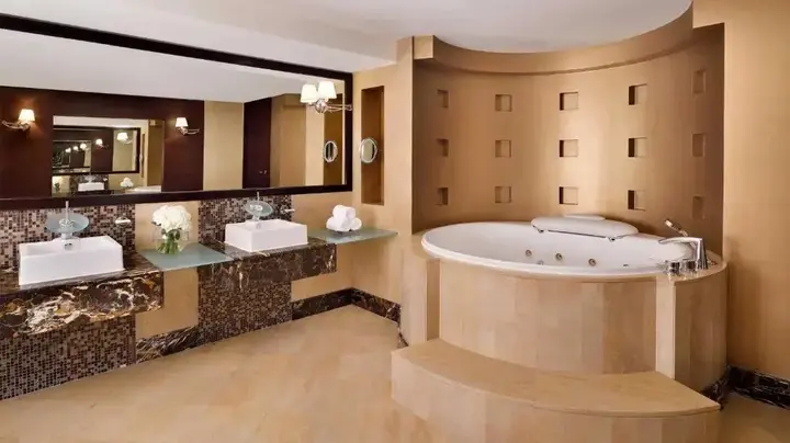Абу-Даби: InterContinental Abu Dhabi by IHG