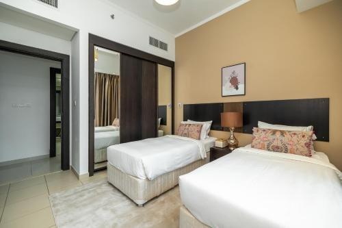 Дубай: Luton Vacation Homes - Silverene Tower Dubai Marina