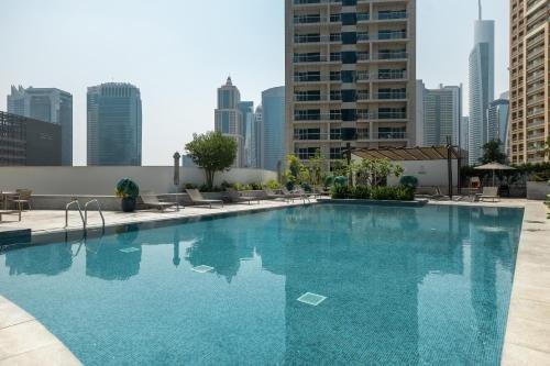 Дубай: Luton Vacation Homes - Silverene Tower Dubai Marina