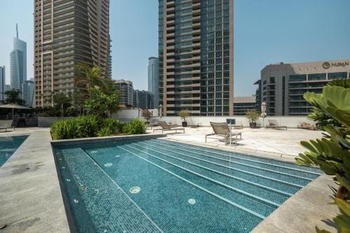 Дубай: Luton Vacation Homes - Silverene Tower Dubai Marina