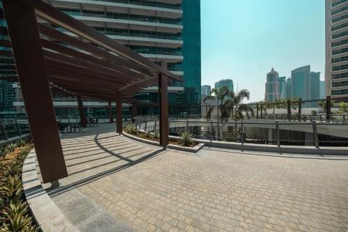 Дубай: Luton Vacation Homes - Silverene Tower Dubai Marina
