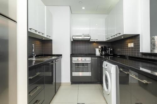 Дубай: Luton Vacation Homes - Silverene Tower Dubai Marina