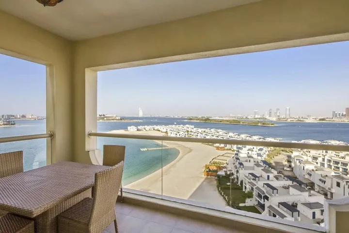Дубай: Bespoke Residences - Shoreline Al Haseer