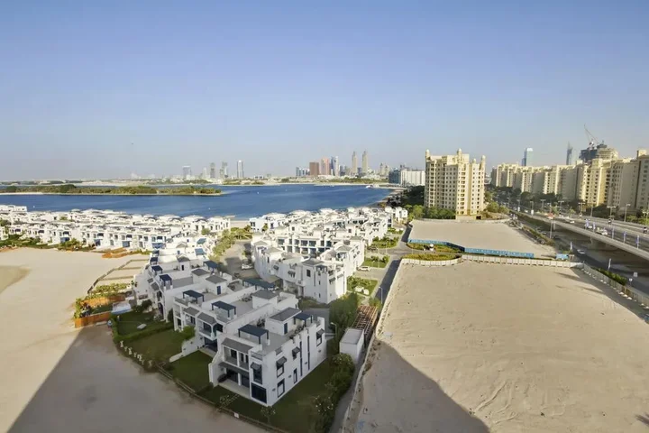 Дубай: Bespoke Residences - Shoreline Al Haseer