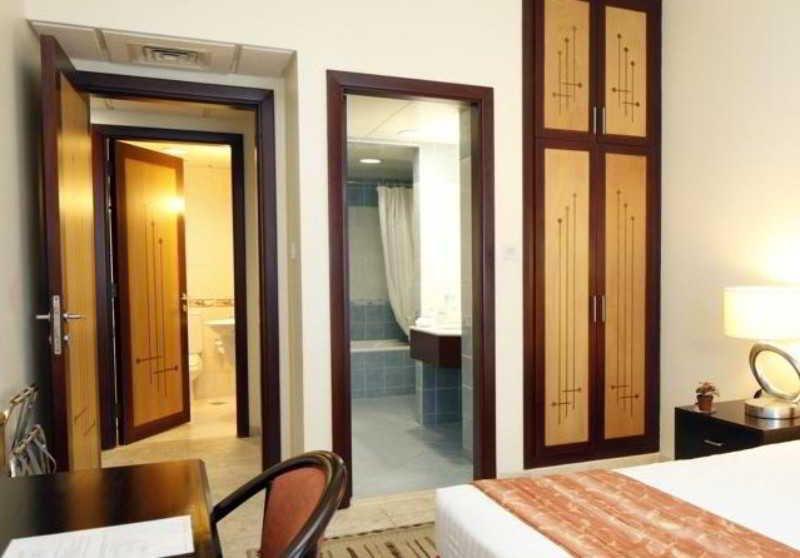 Дубай: Avari Al Barsha Apartment Hotel