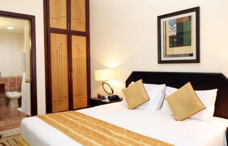 Дубай: Avari Al Barsha Apartment Hotel