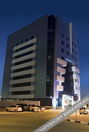 Дубай: Avari Al Barsha Apartment Hotel