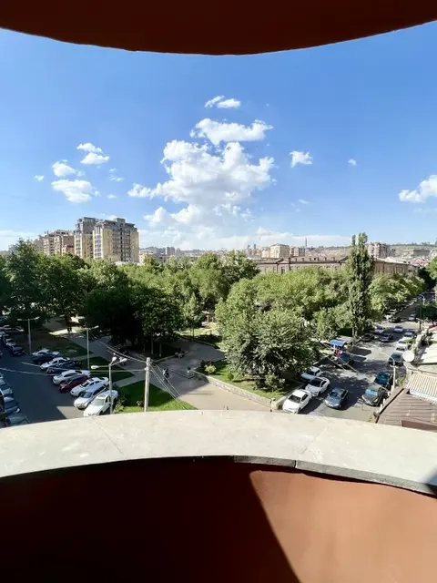 Ереван: Апартаменты улучшенные в центре города от Sweet Home