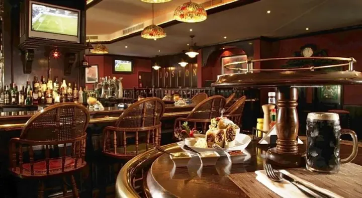 Дубай: Jumeira Rotana Hotel
